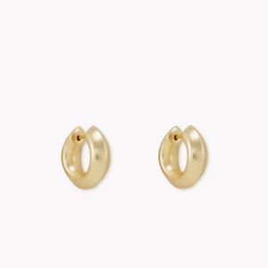 Kendra Scott Mikki Huggie Earrings in Gold Metal